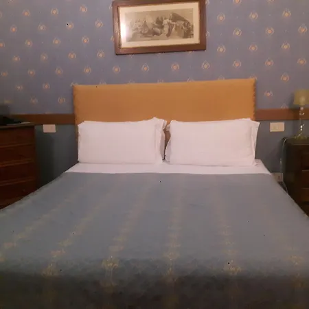 Pensión Welcome House 4*